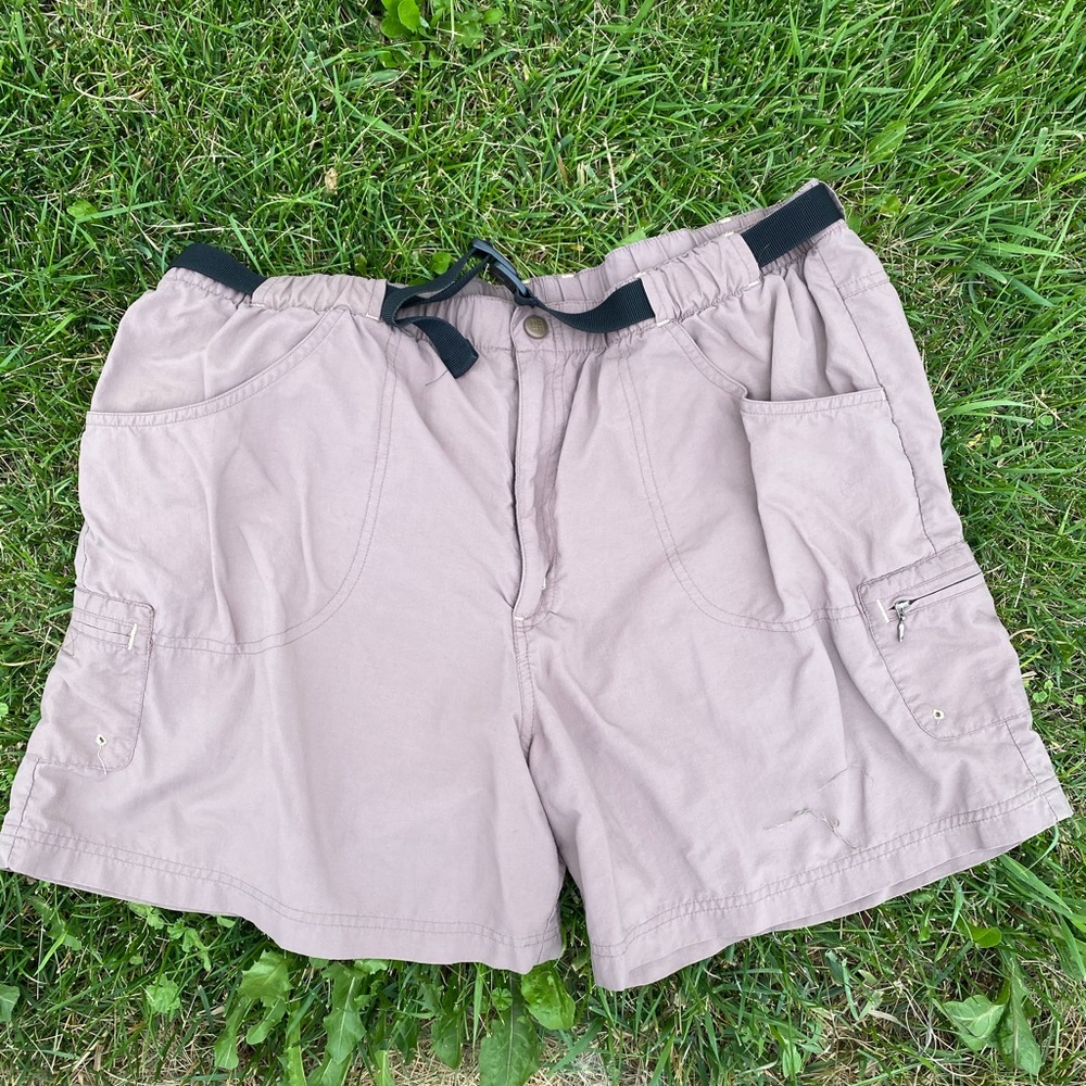 Columbia Sandy river cargo shorts sz XL